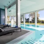 Meridian 4*