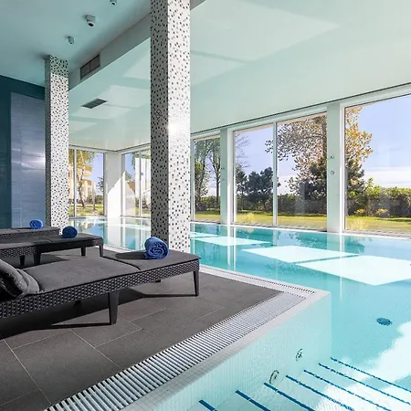 Meridian 4*