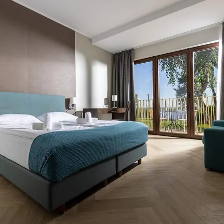 Meridian 4* Chałupy