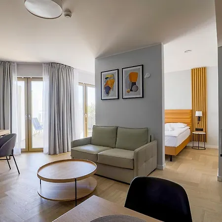 Meridian Hotel 4*