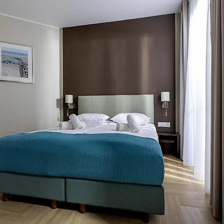 Meridian 4*